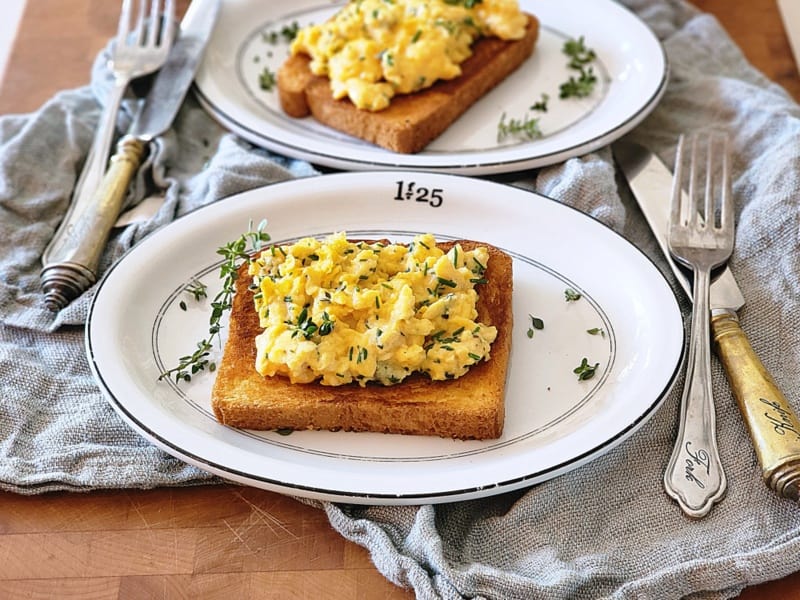 Creamy French Scrambled Eggs | french scrambles | scrambled eggs