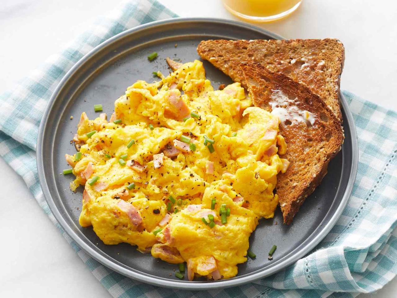 Best Scrambled Eggs Recipe