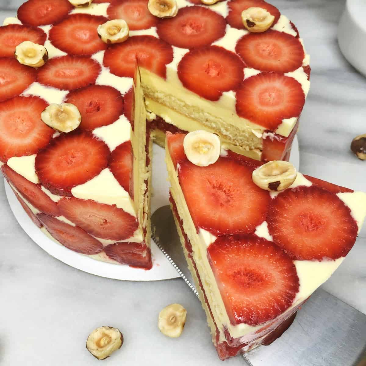 Fraisier Cake (French Strawberry cake) – Baking Like a Chef
