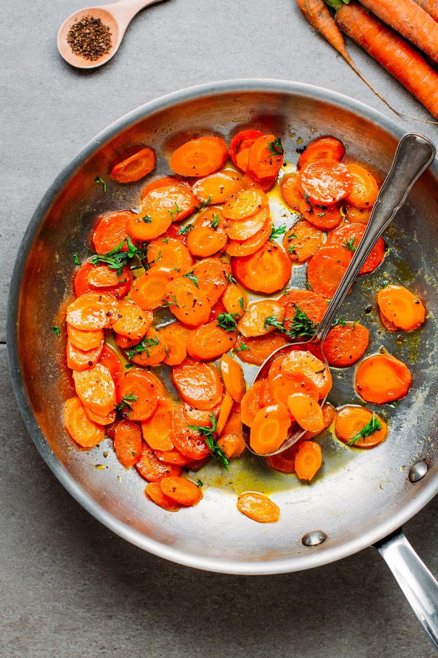 Easy Glazed Carrots (Carrots Vichy) - Full of Plants