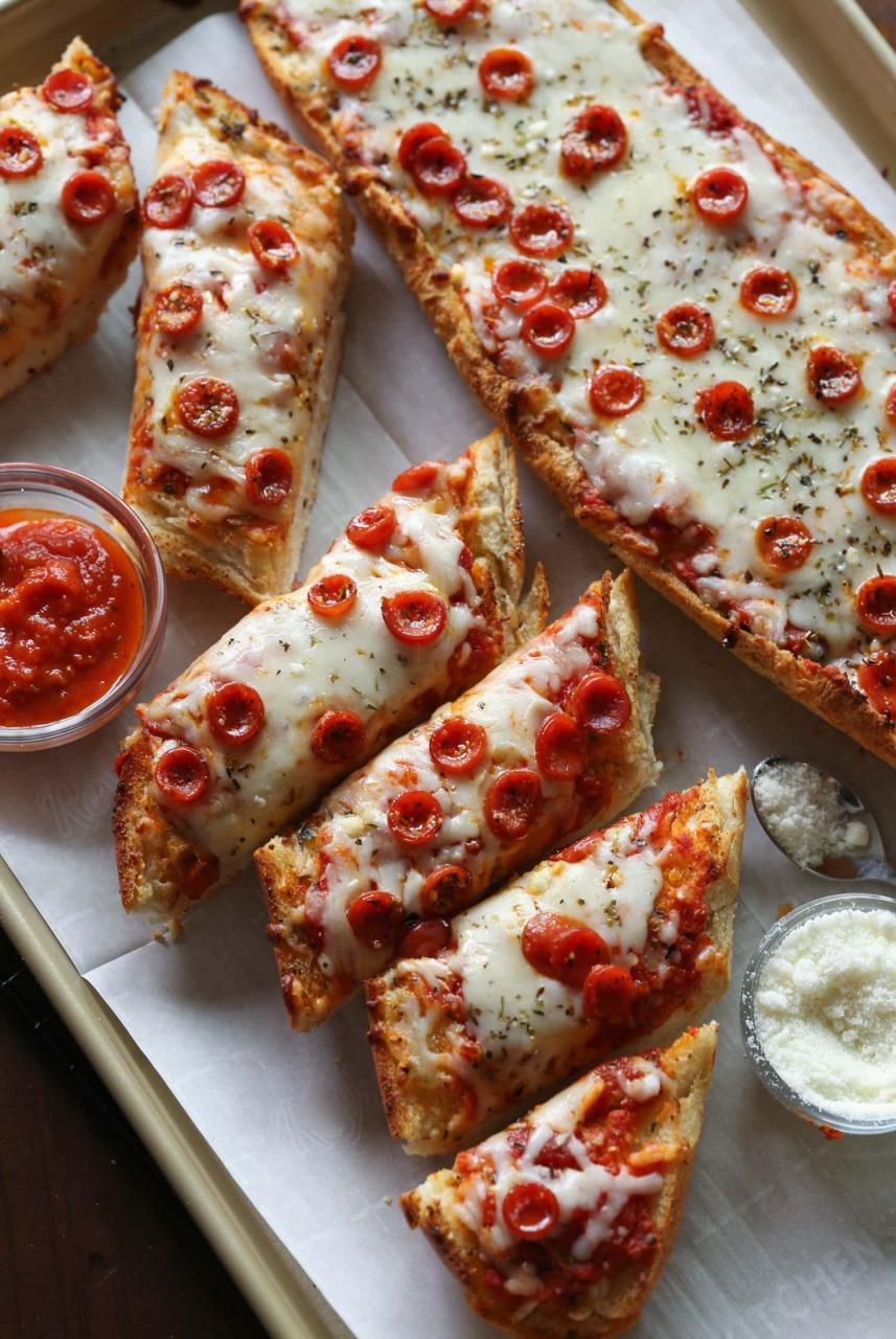 Cheesy French Bread Pizza | Cookies and Cups